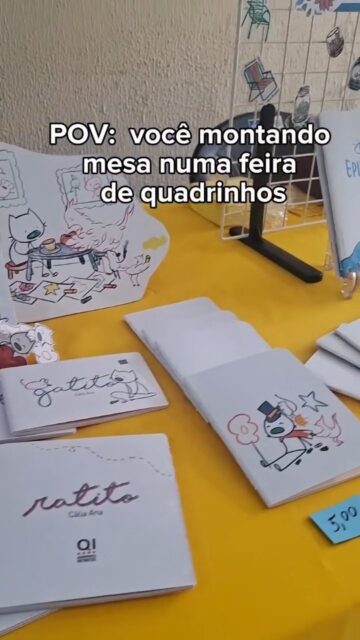 Uma parte gostosa dos eventos: organizar na mesinha tudo que você produziu na solidão de casa. 

Pra esse primeito semestre, depois da feira na Mandrake, já tenho mais dois eventos na agenda - dessa vez em Brasília ❤️